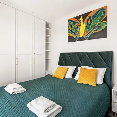 Luxury Agnieto - The View Apartment